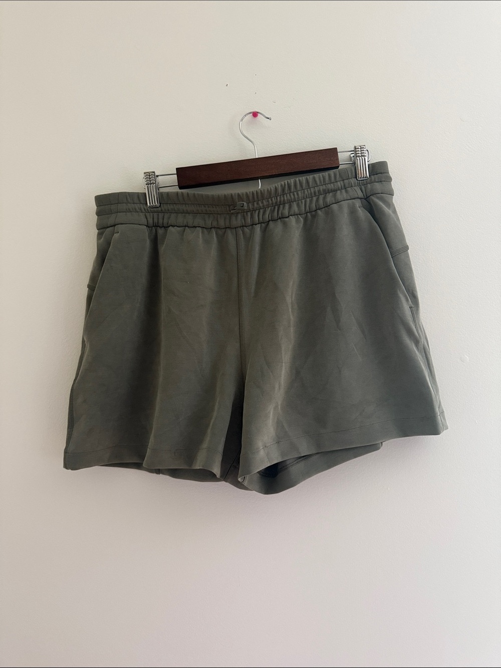 Women’s Olive Green Pull-On Casual Shorts